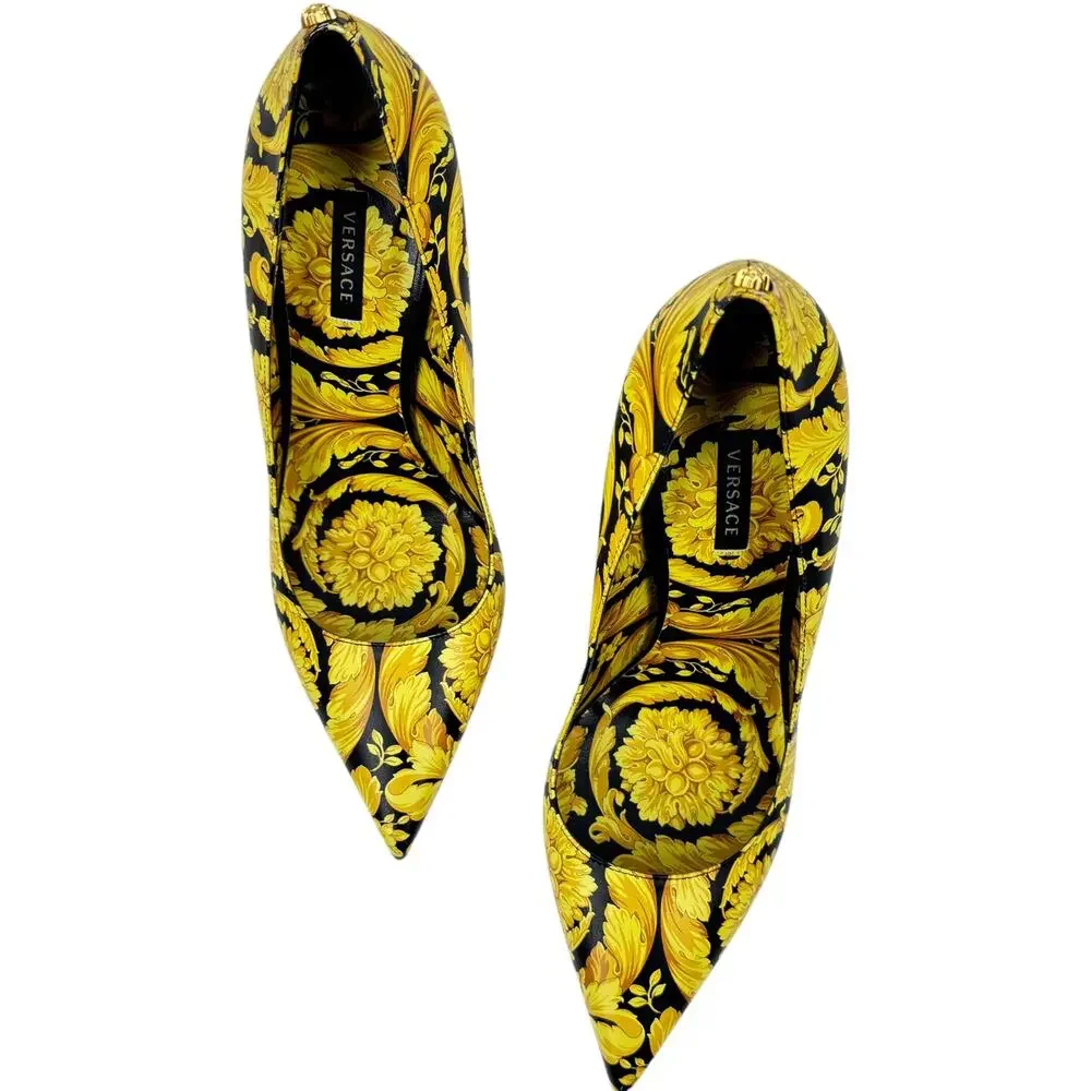 Versace Borocco Medusa Leather Heels Pointed Toe Printed Black And Gold 39.5